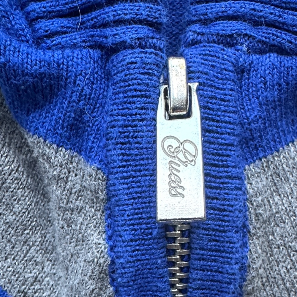 Guess Women's Blue and Gray Chevron Jacket Y2K - Picture 3 of 6